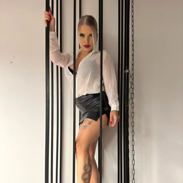 09Jenna_Studio_Atrium_Berlin@594